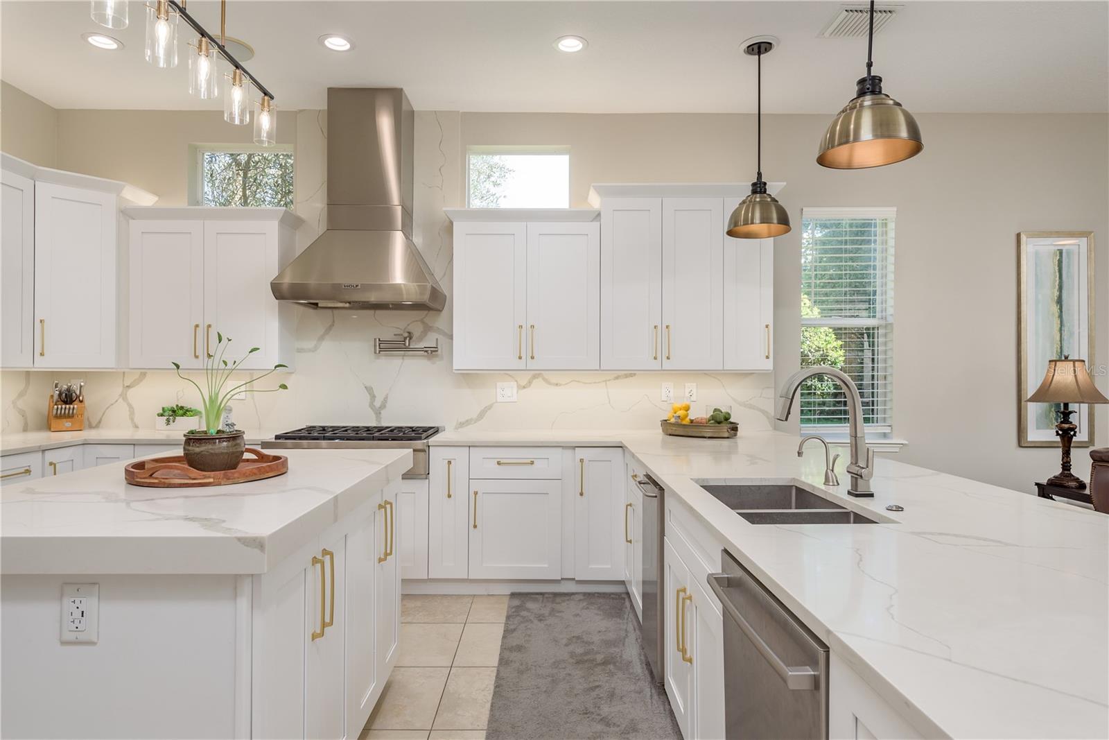 Kitchen with Island