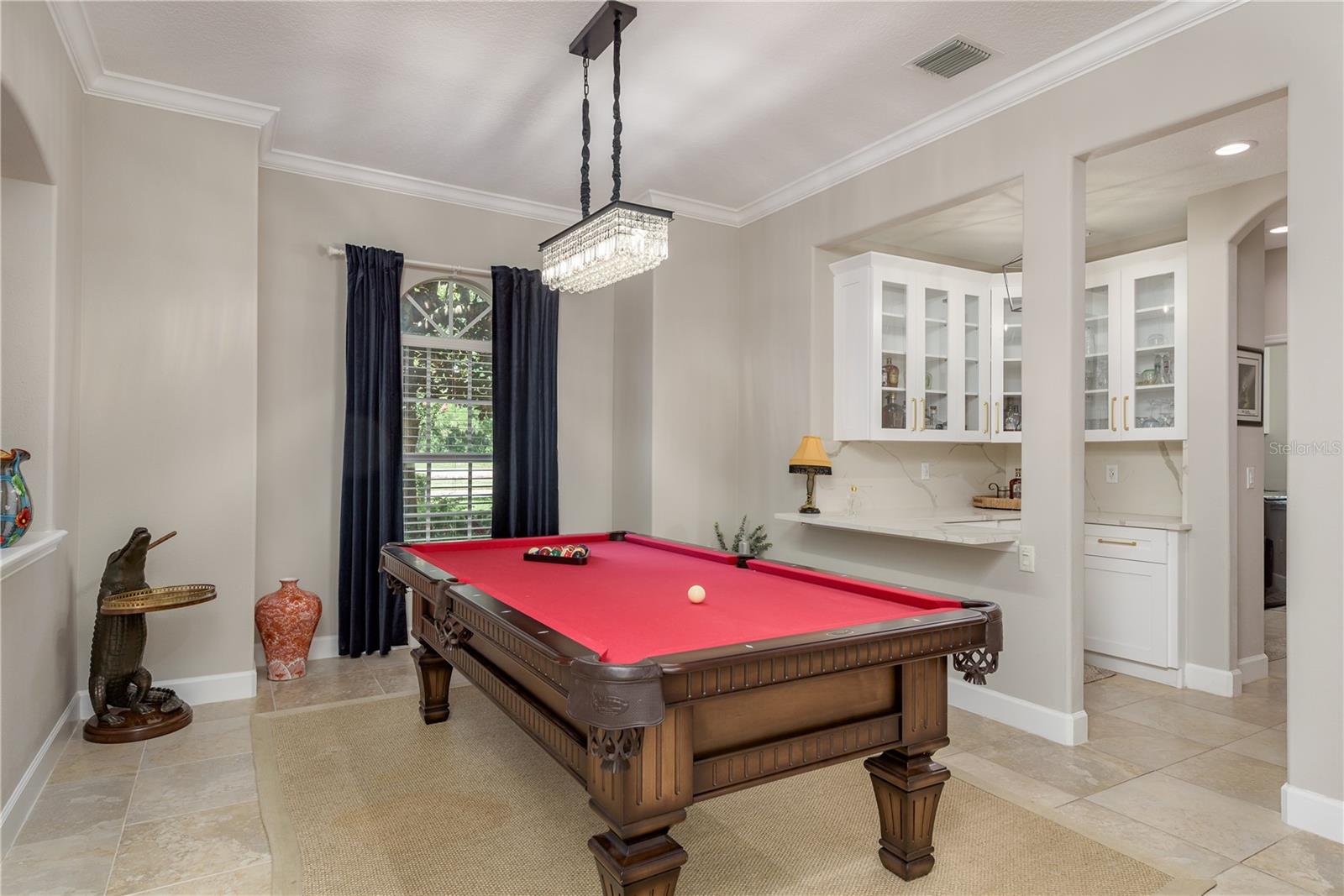 Dining/ Billiard Room