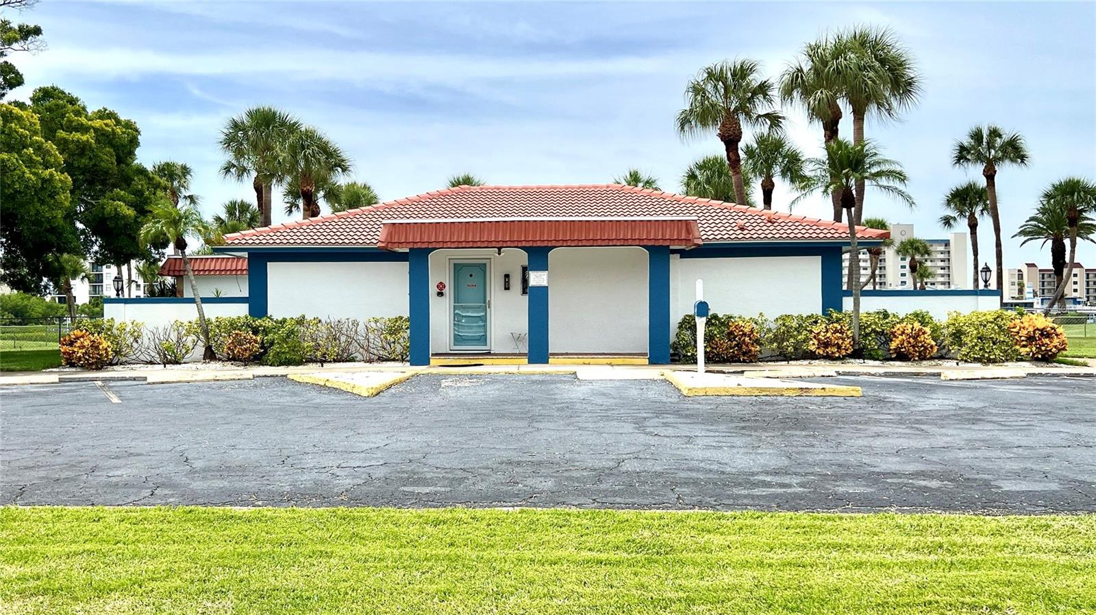 Small Clubhouse for Condo Users Only.