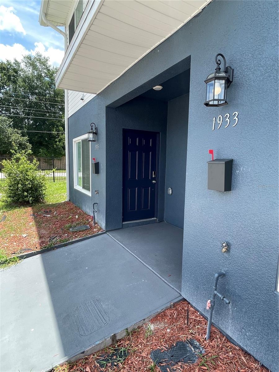 Unit Entryway