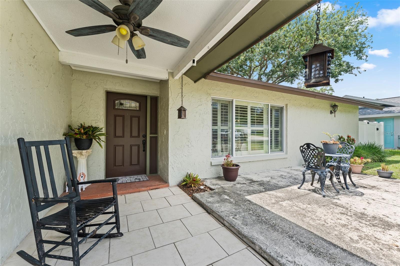 Front Entry Way!