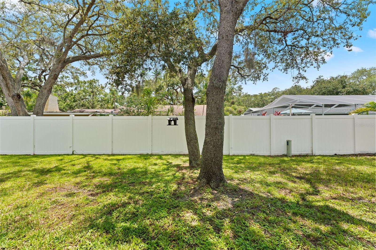 Vinyl Fencing!