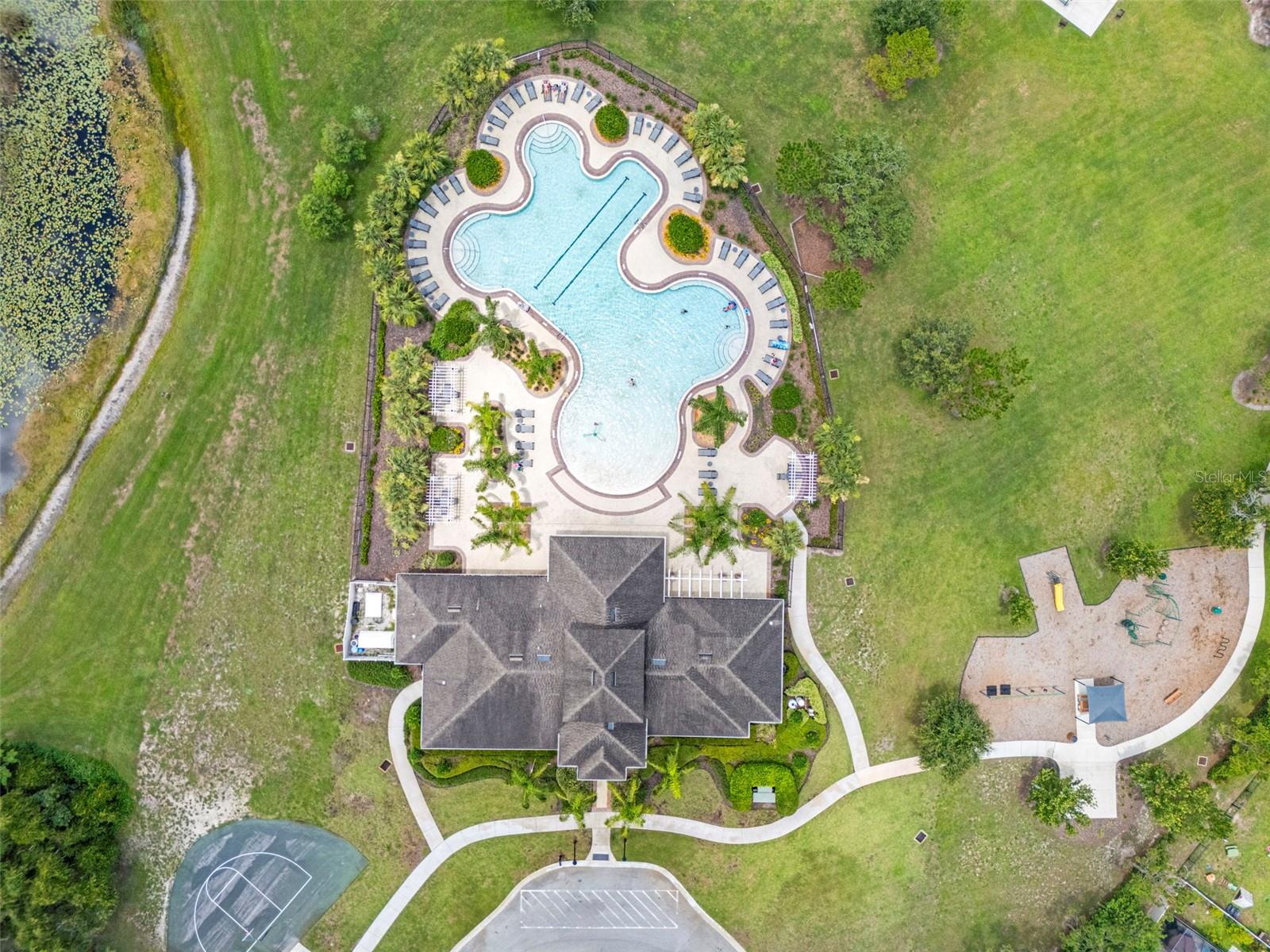 Club house/community pool