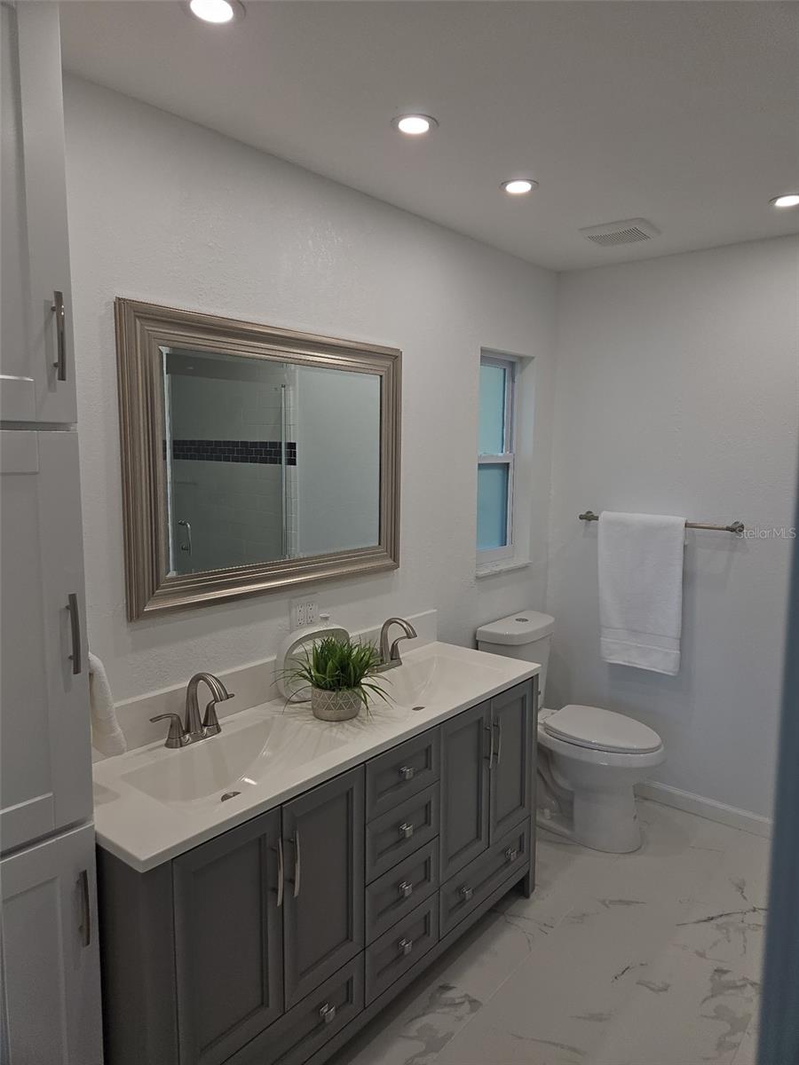 Primary bath