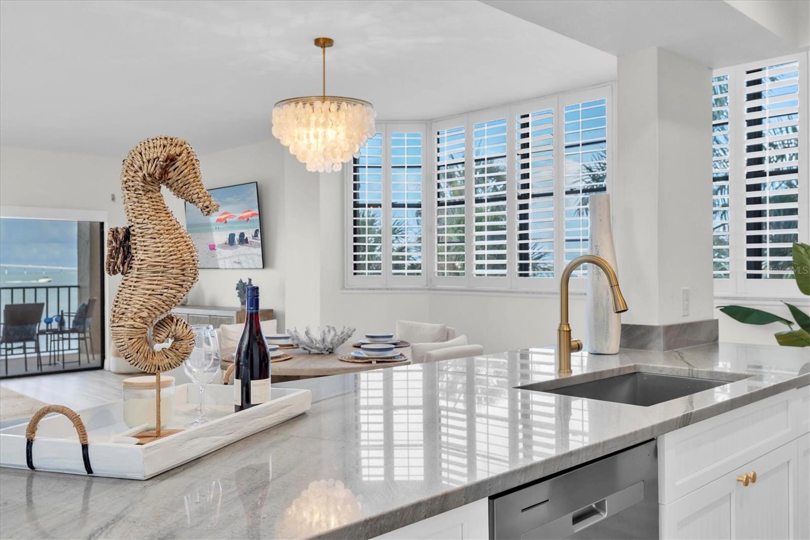 BEAUTIFUL GRANITE COUNTERS