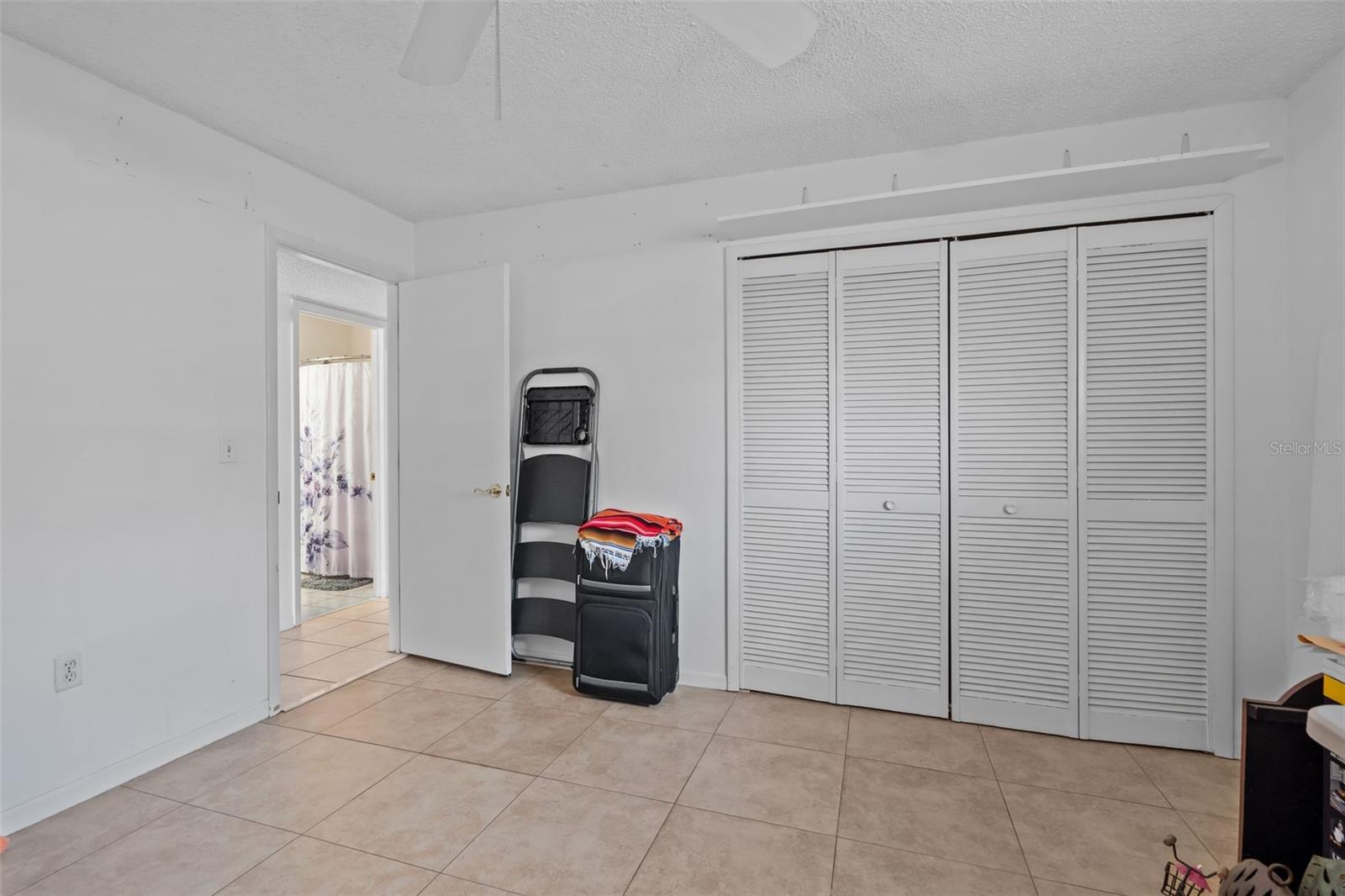 2nd bedroom closet