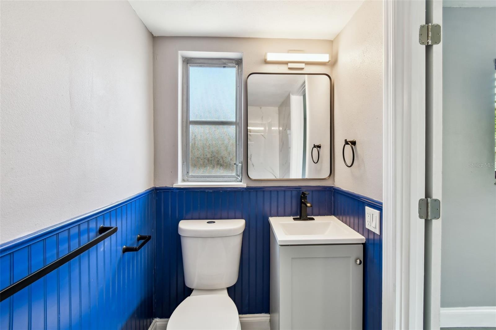 2nd Bathroom
