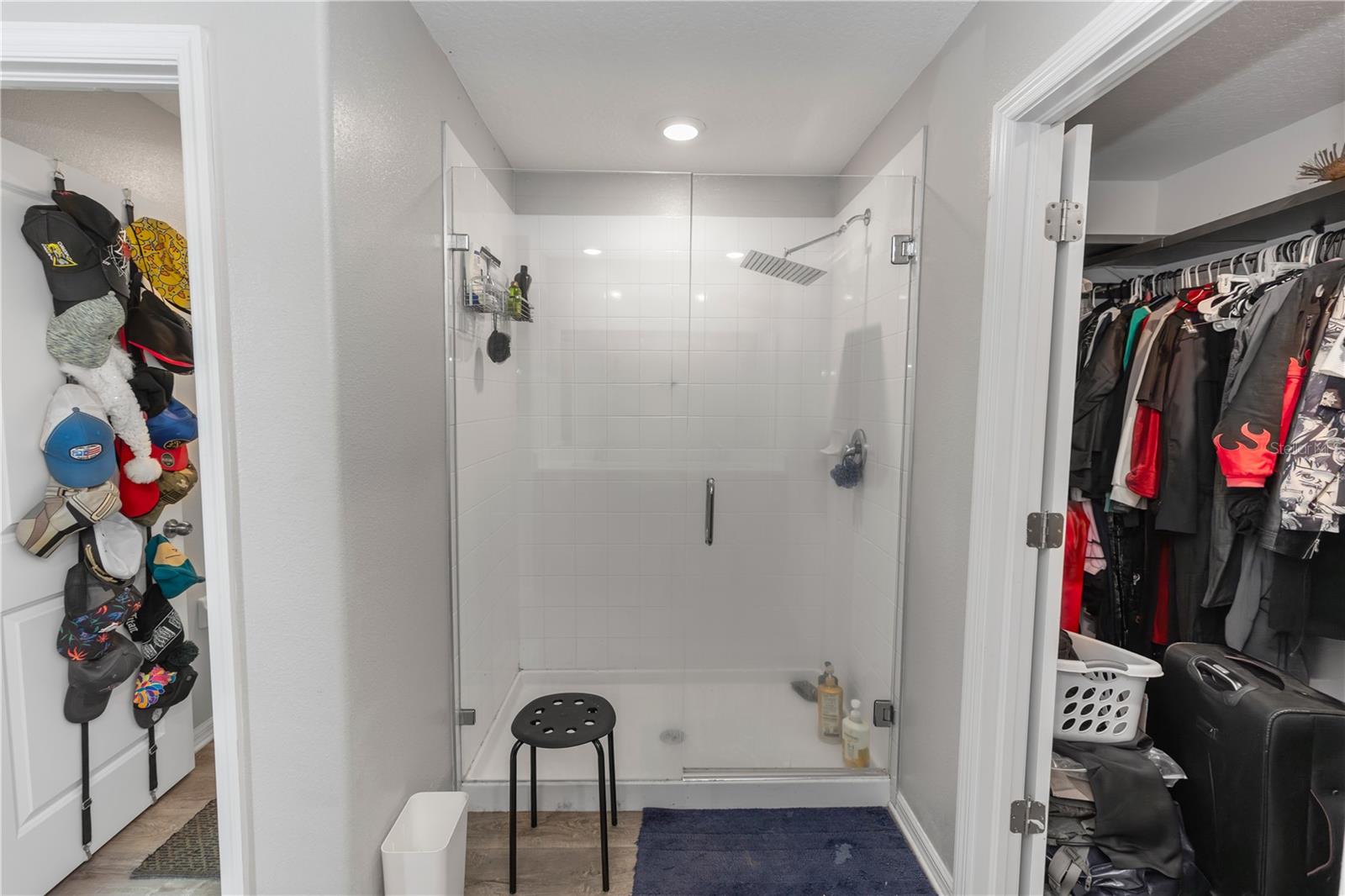 Main bedroom shower