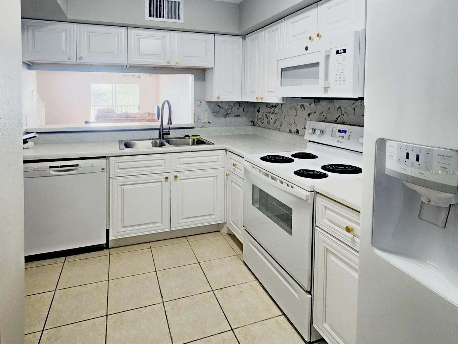 Kitchen 3