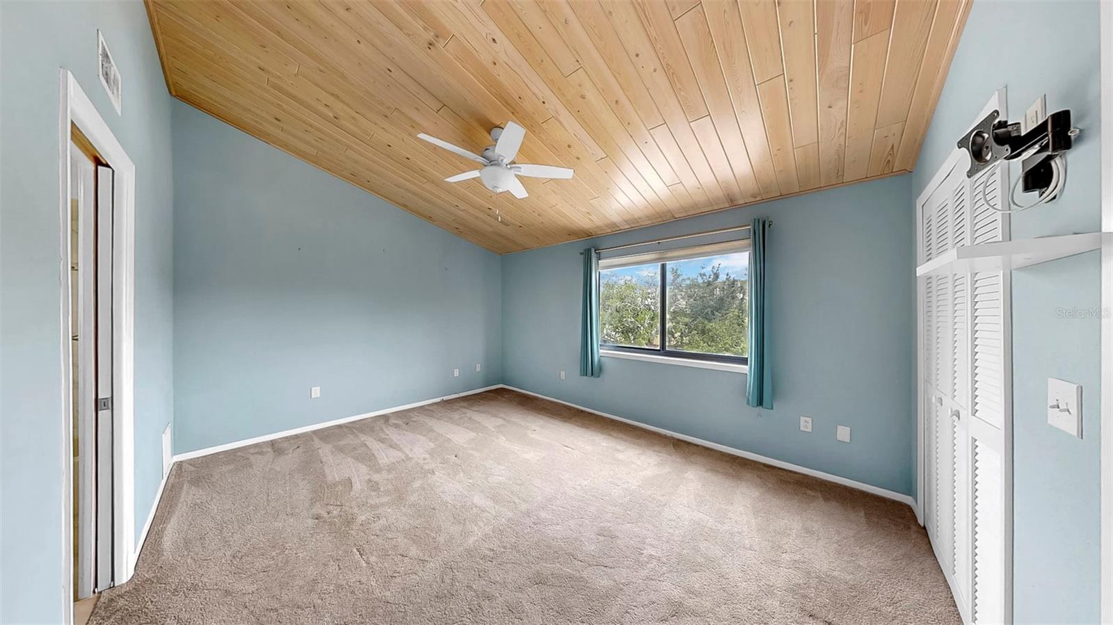 3rd Floor Guest EnSuite