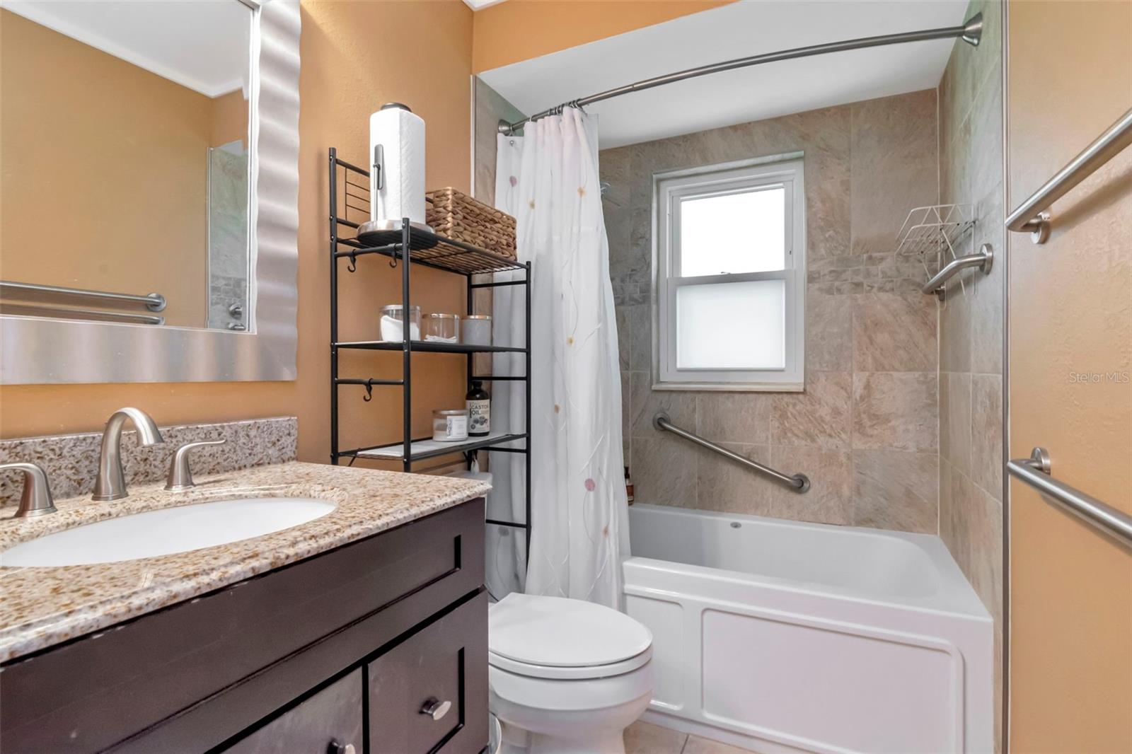 Second Bath with soaking tub