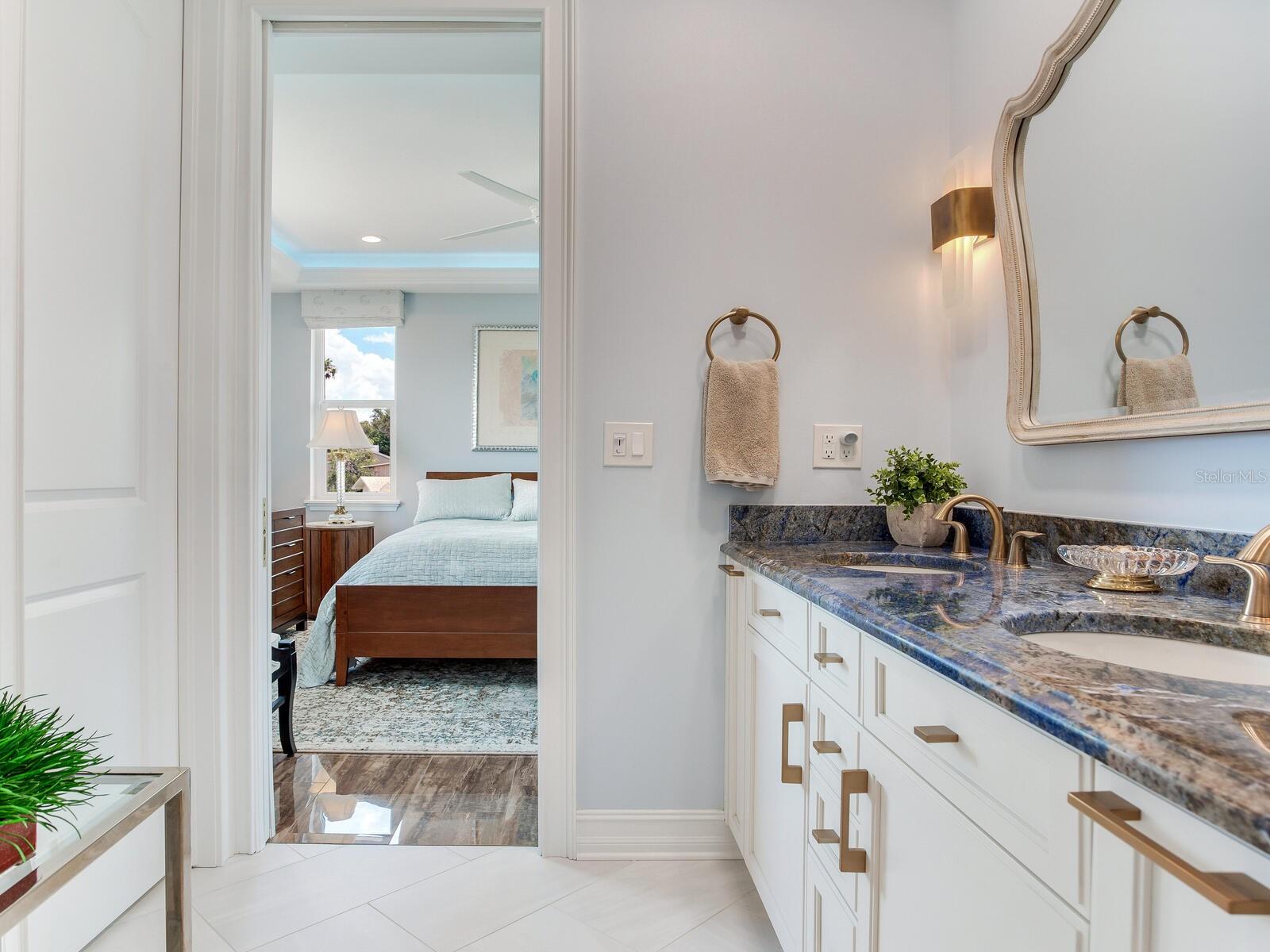 2nd Ensuite Bath