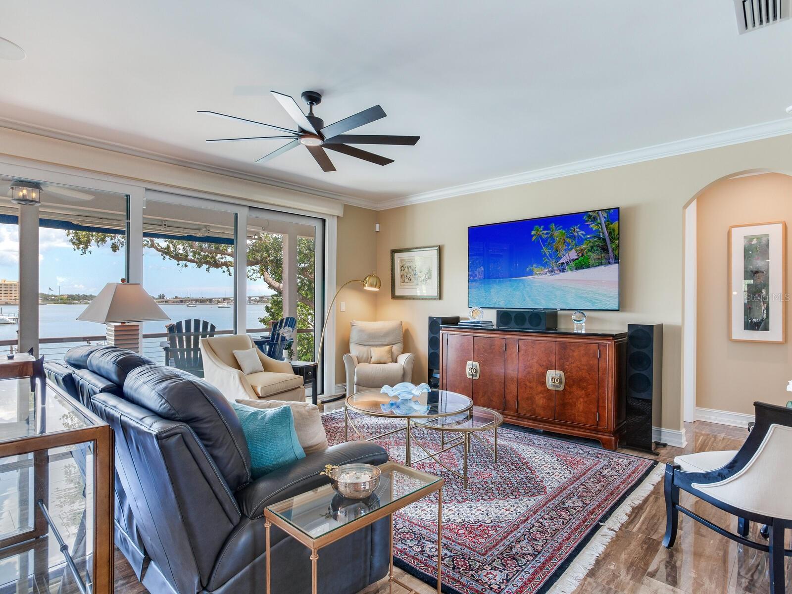 Living room Impact Glass