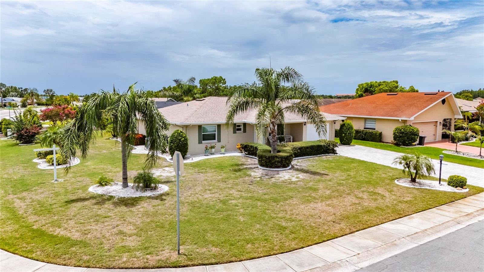 Oversized corner lot