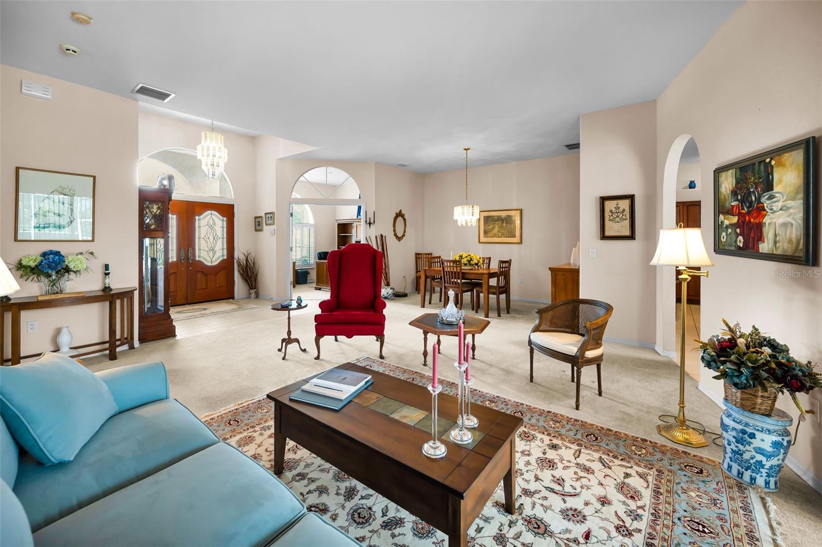 Living Room/Dining Room/Foyer