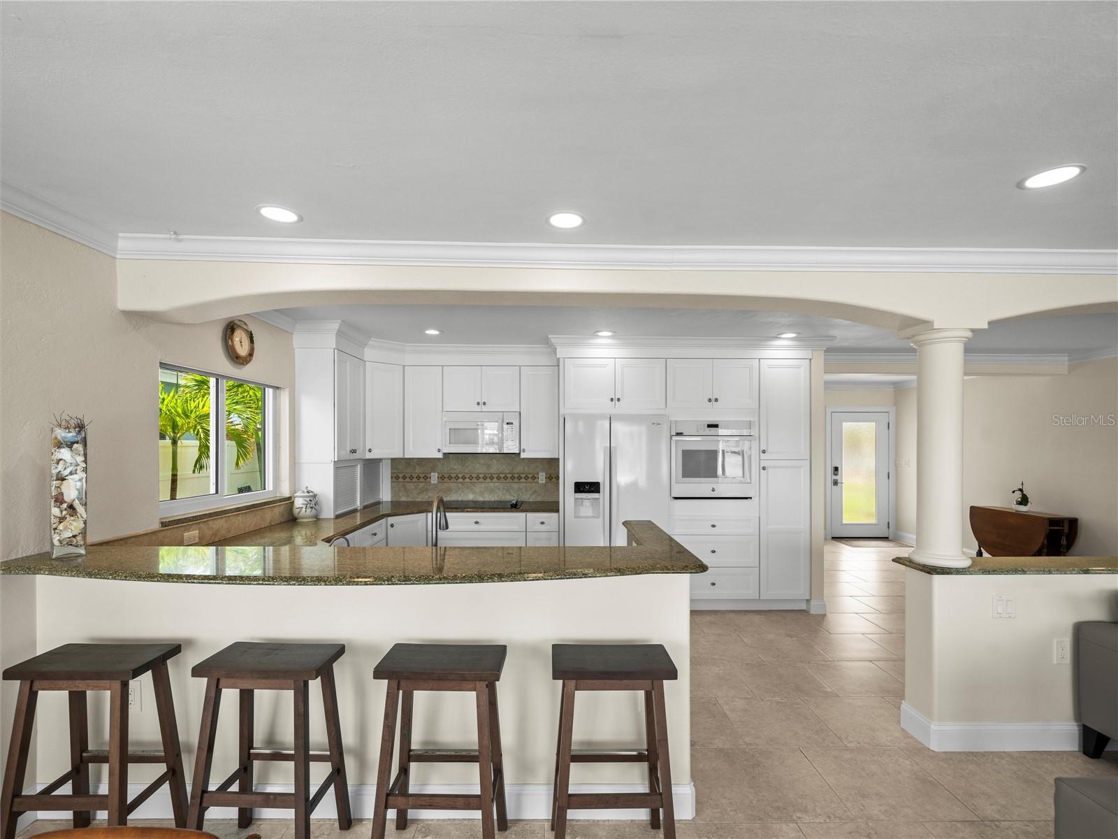 Breakfast Bar / Kitchen