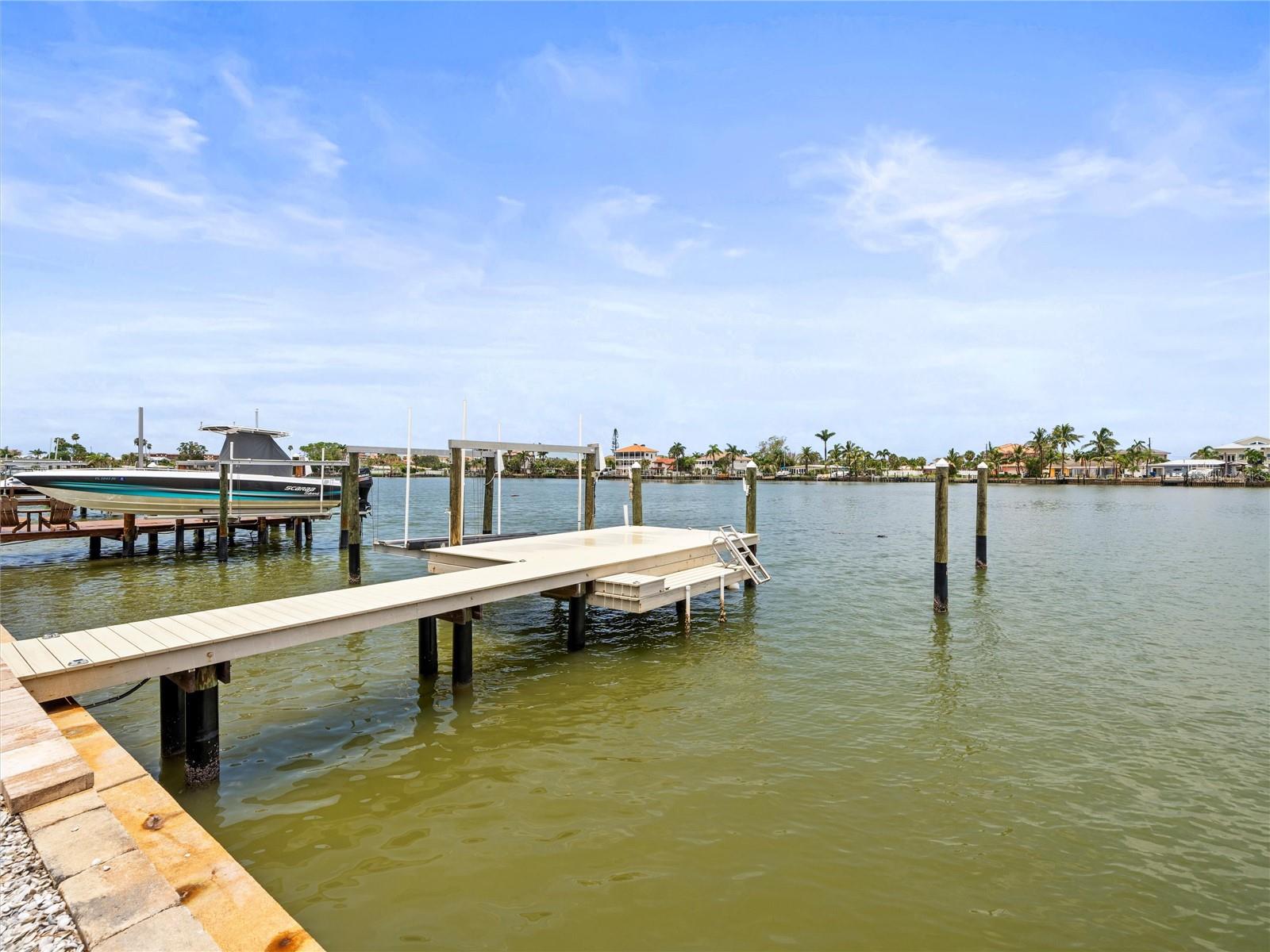 Dock (2022)