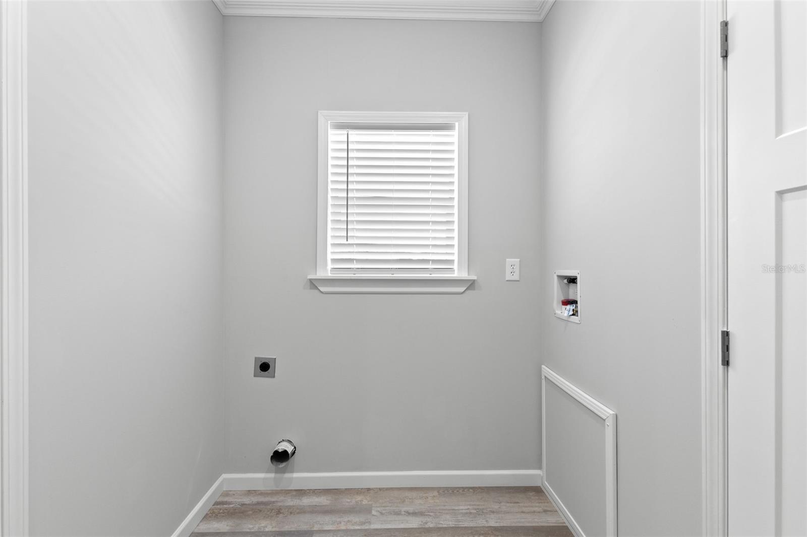 utility with washer and dryer hookup
