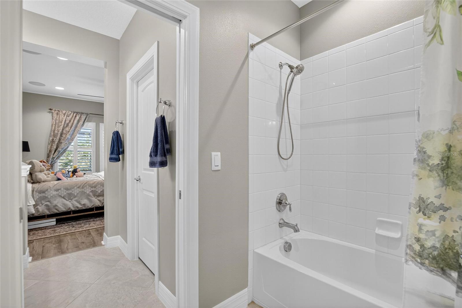 Spare Bedroom Bath