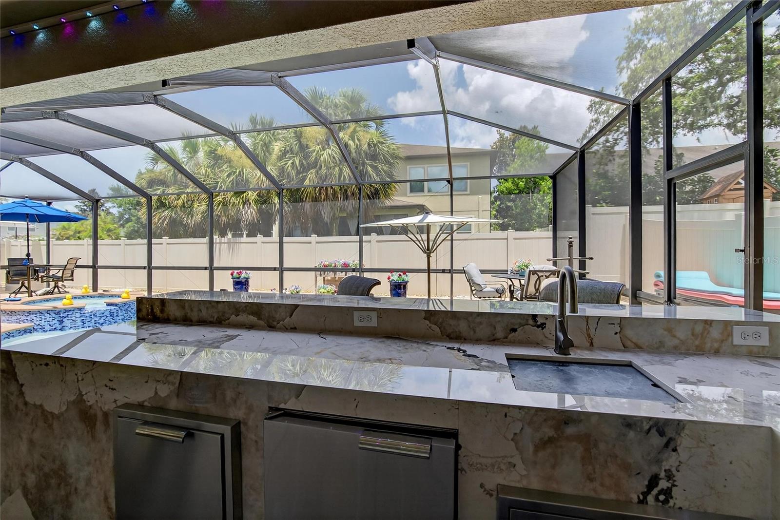 Outdoor Kitchen 3