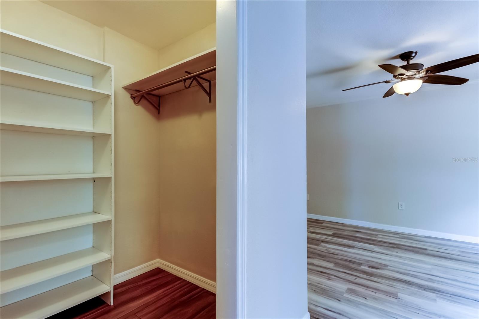 walk in closet