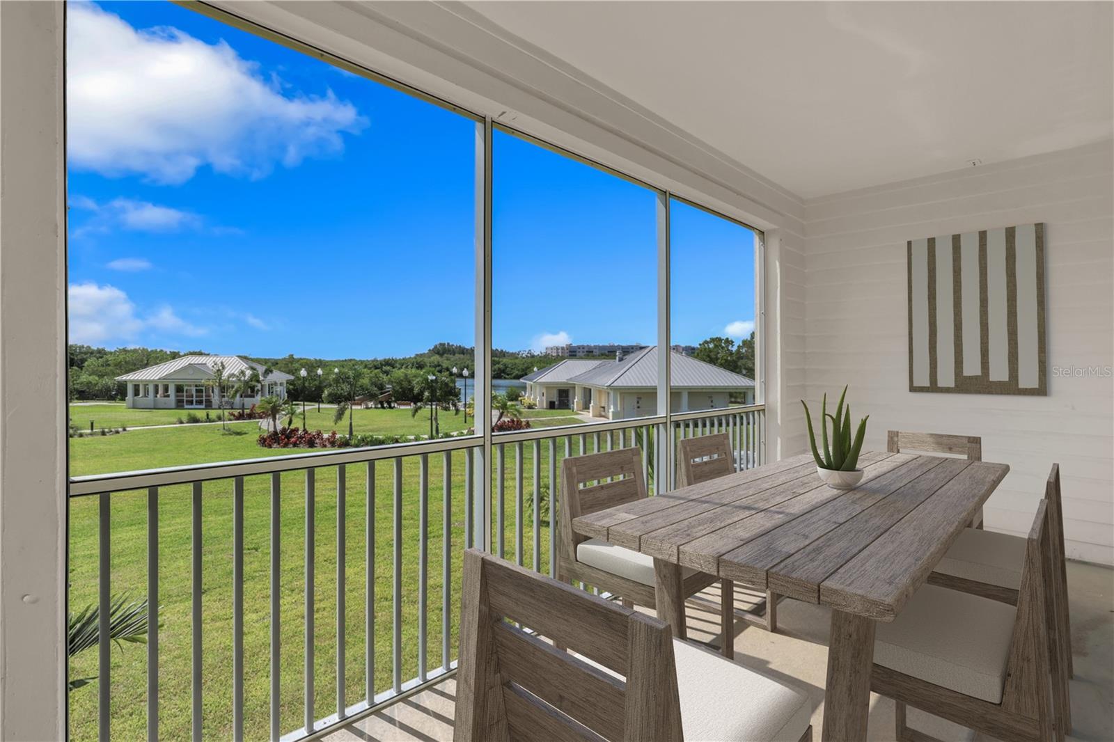 2nd Floor Lanai