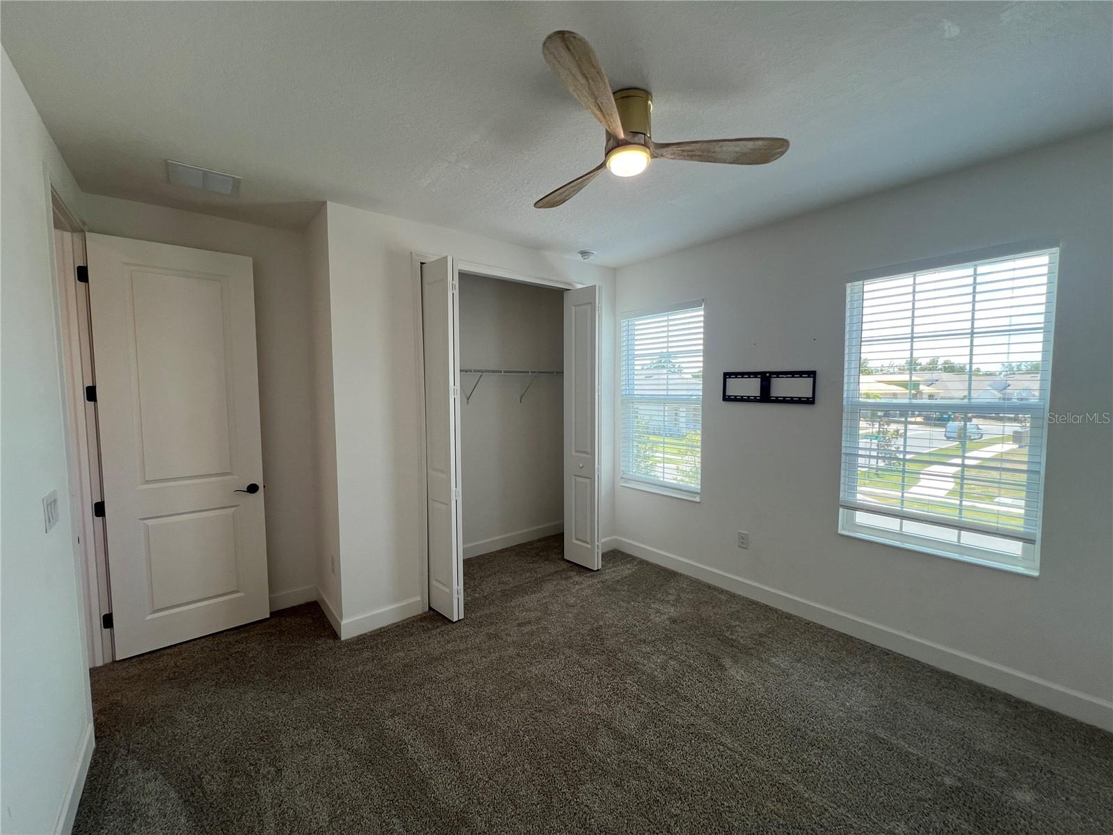 Bedroom - Bult-In Closet