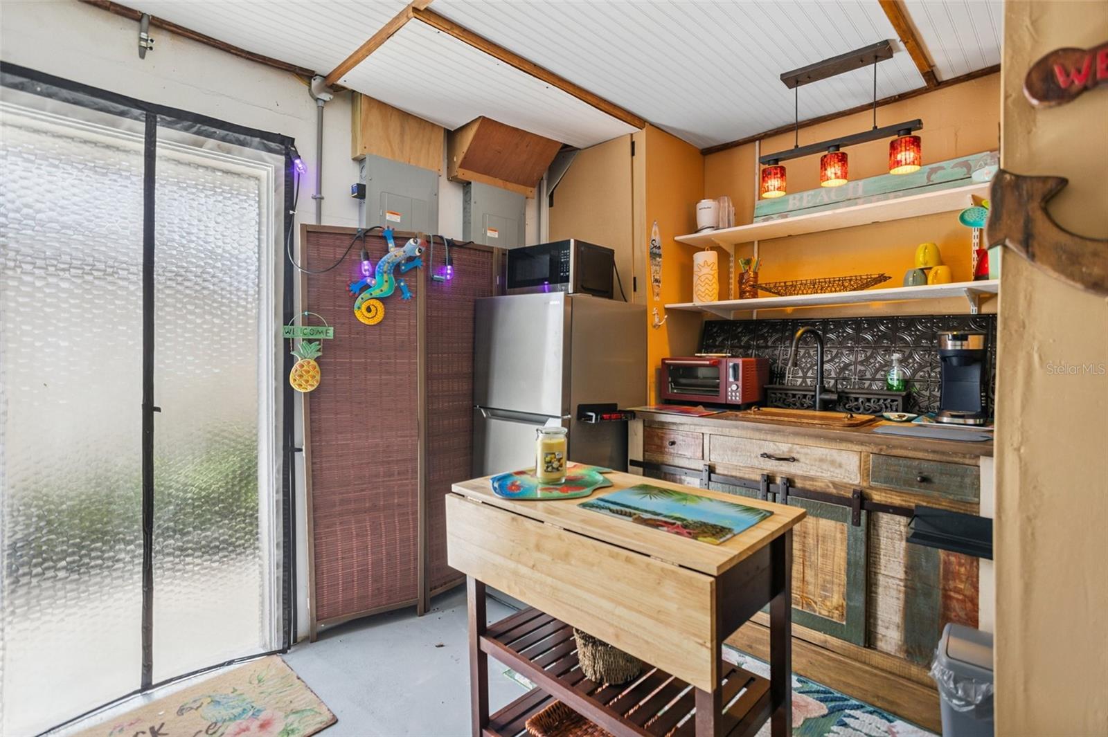 kitchenette in studio