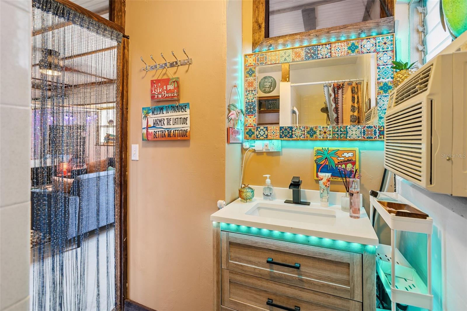 studio bathroom