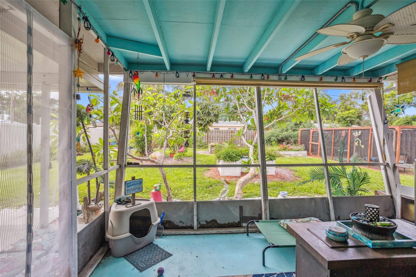 screened lanai