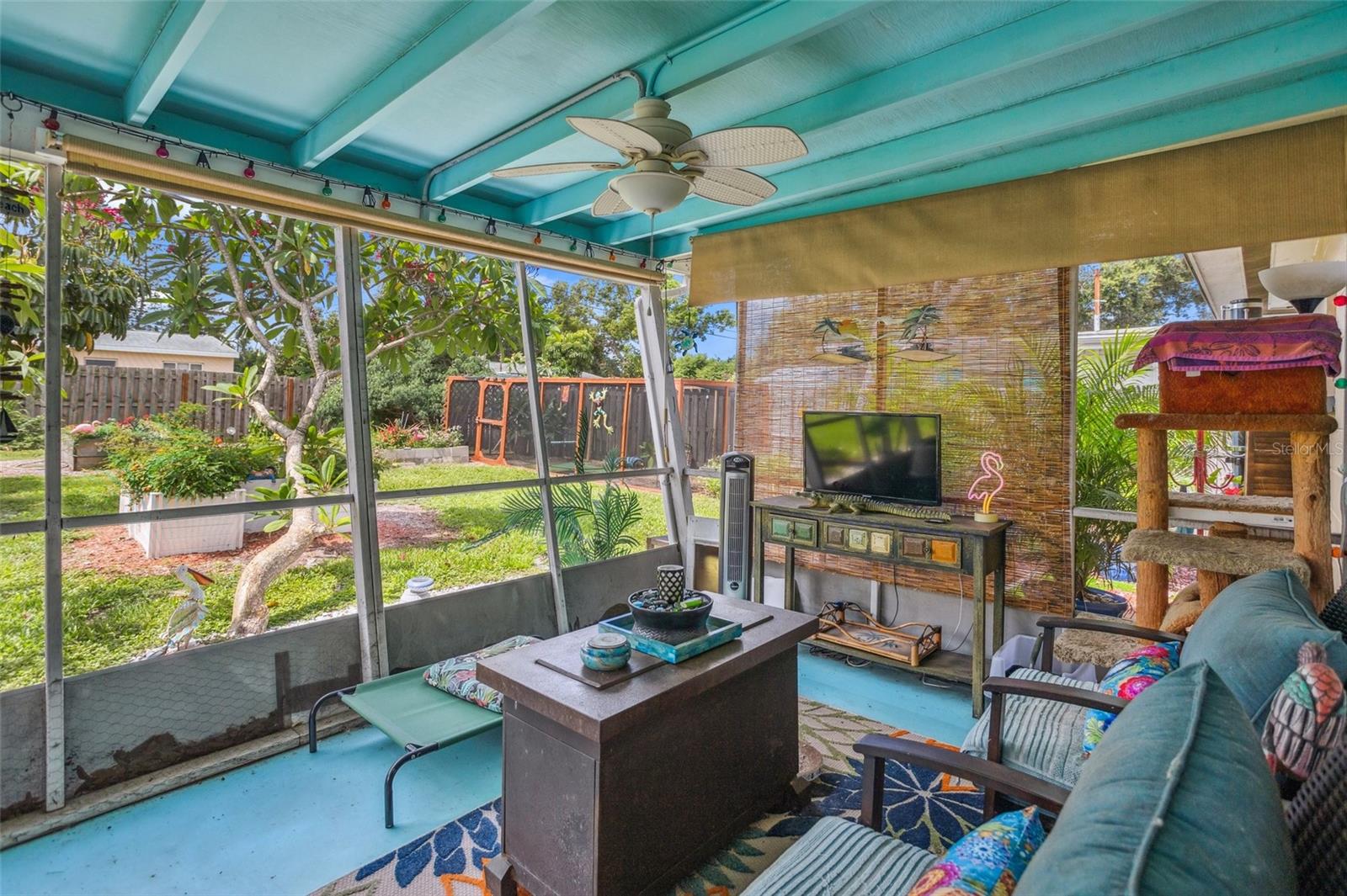 screened lanai