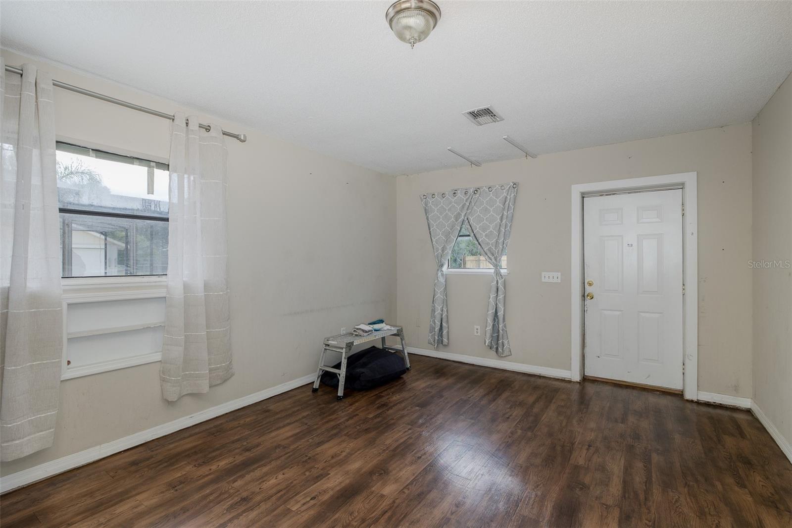 Suite with separate entrance