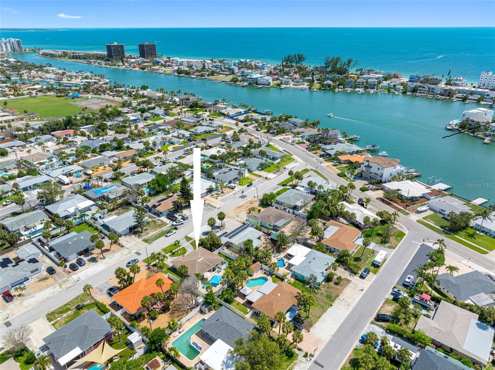 Arial photo looking west