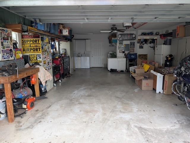 Oversized 2 car garage21x31