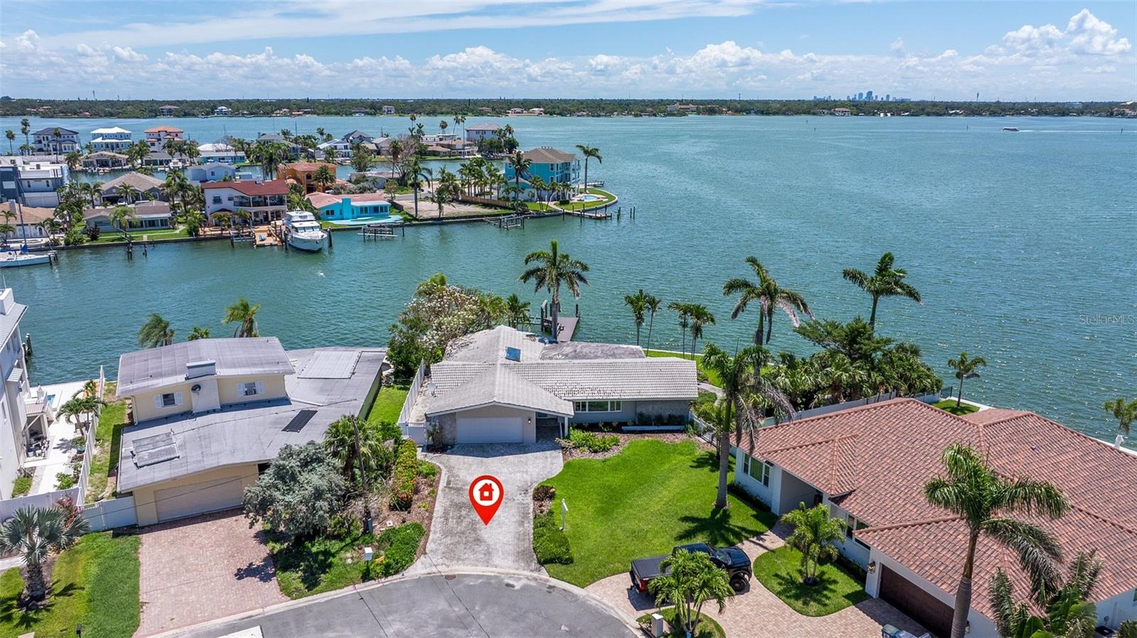 Rarely available "point lot"