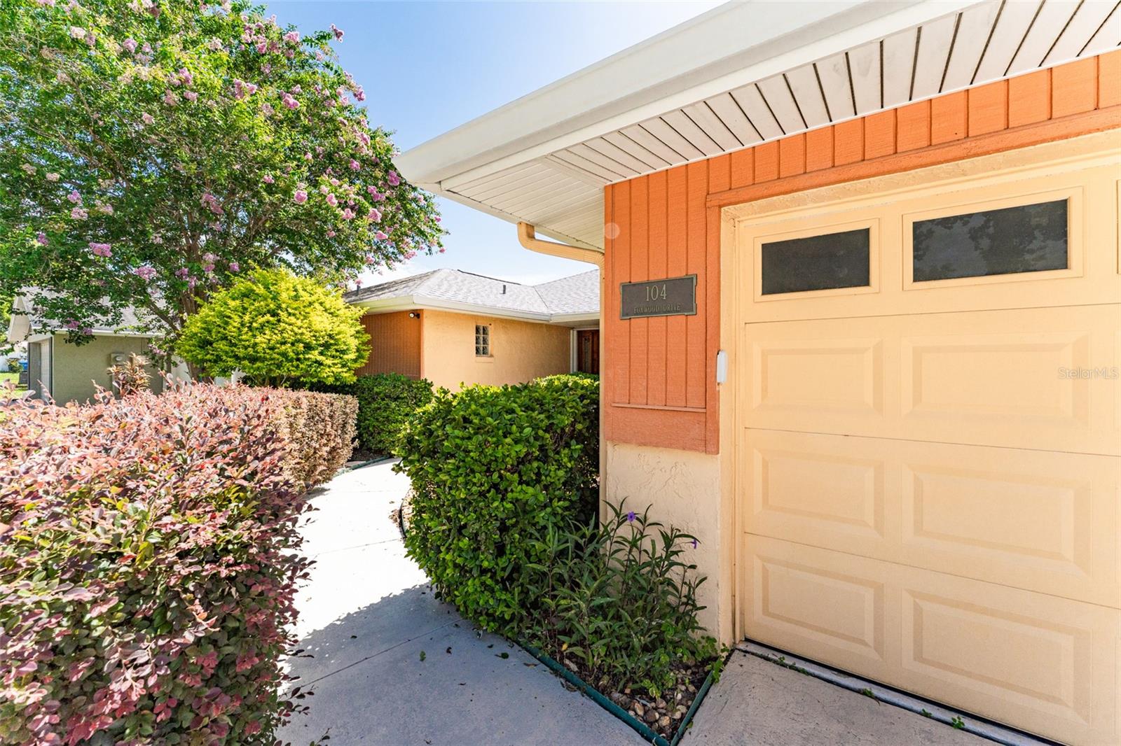 Sidewide to Front Entryway