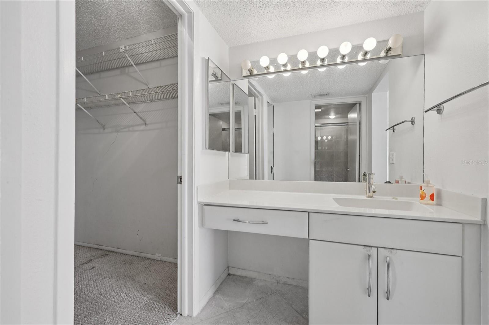 Ensuite