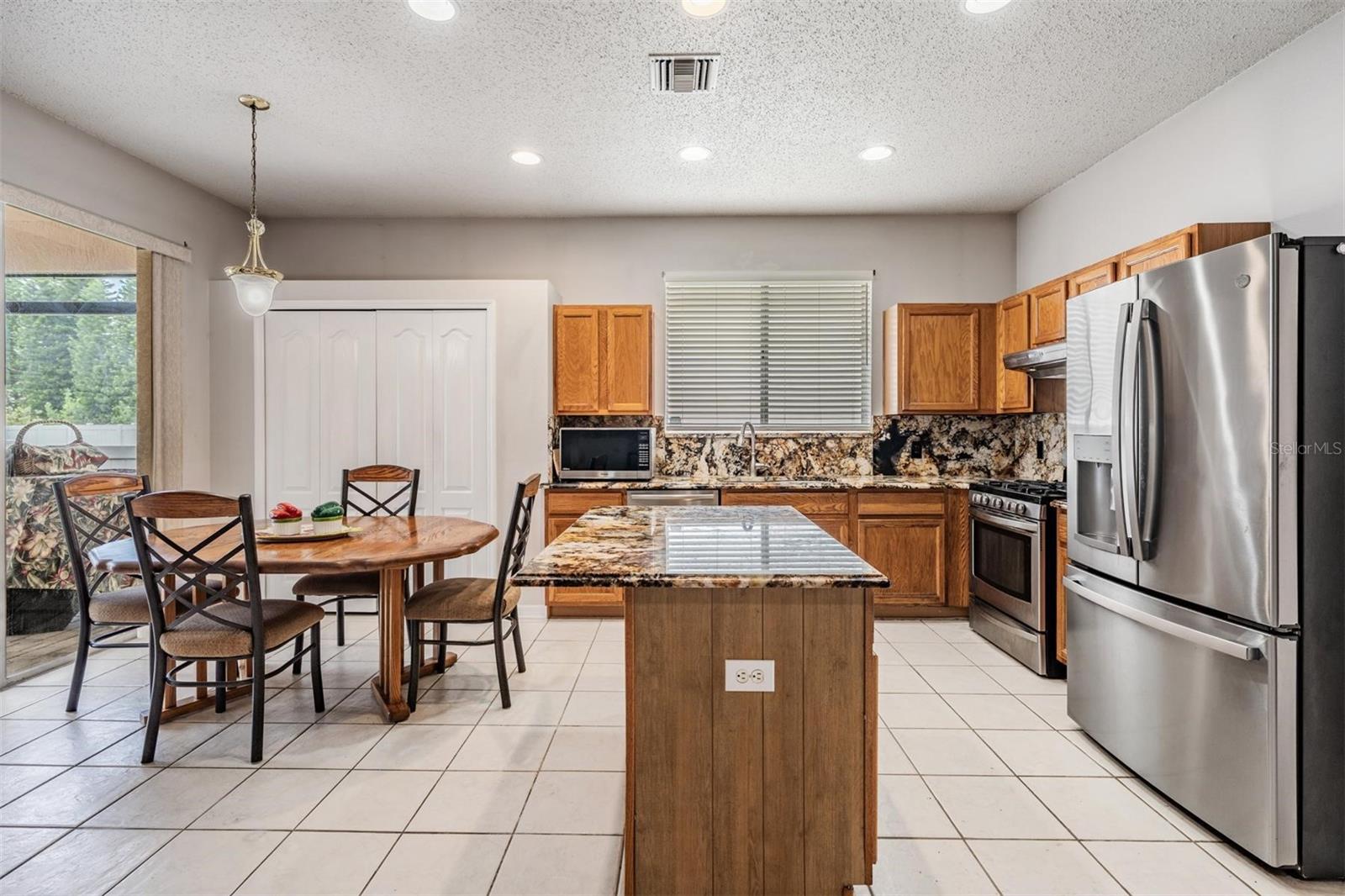 Kitchen with island