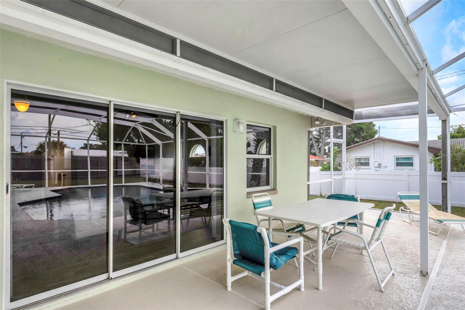 Plenty of space for unwinding by the pool!