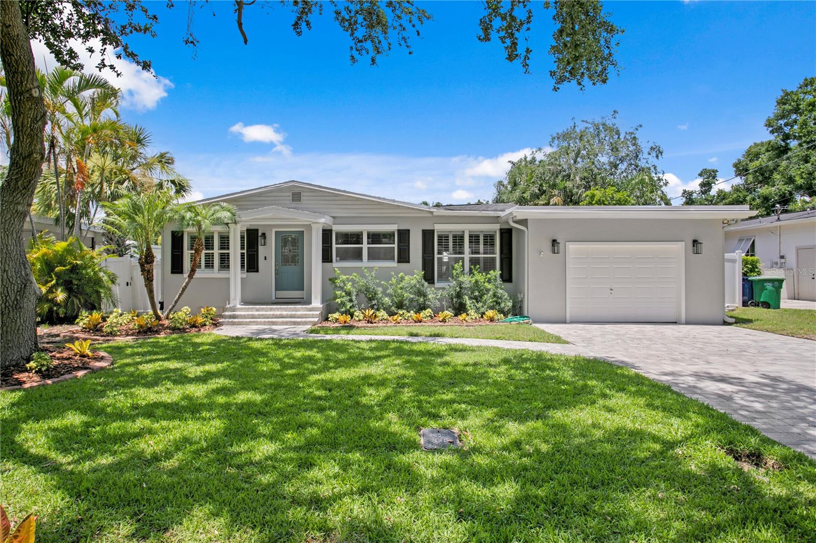 Big front yard