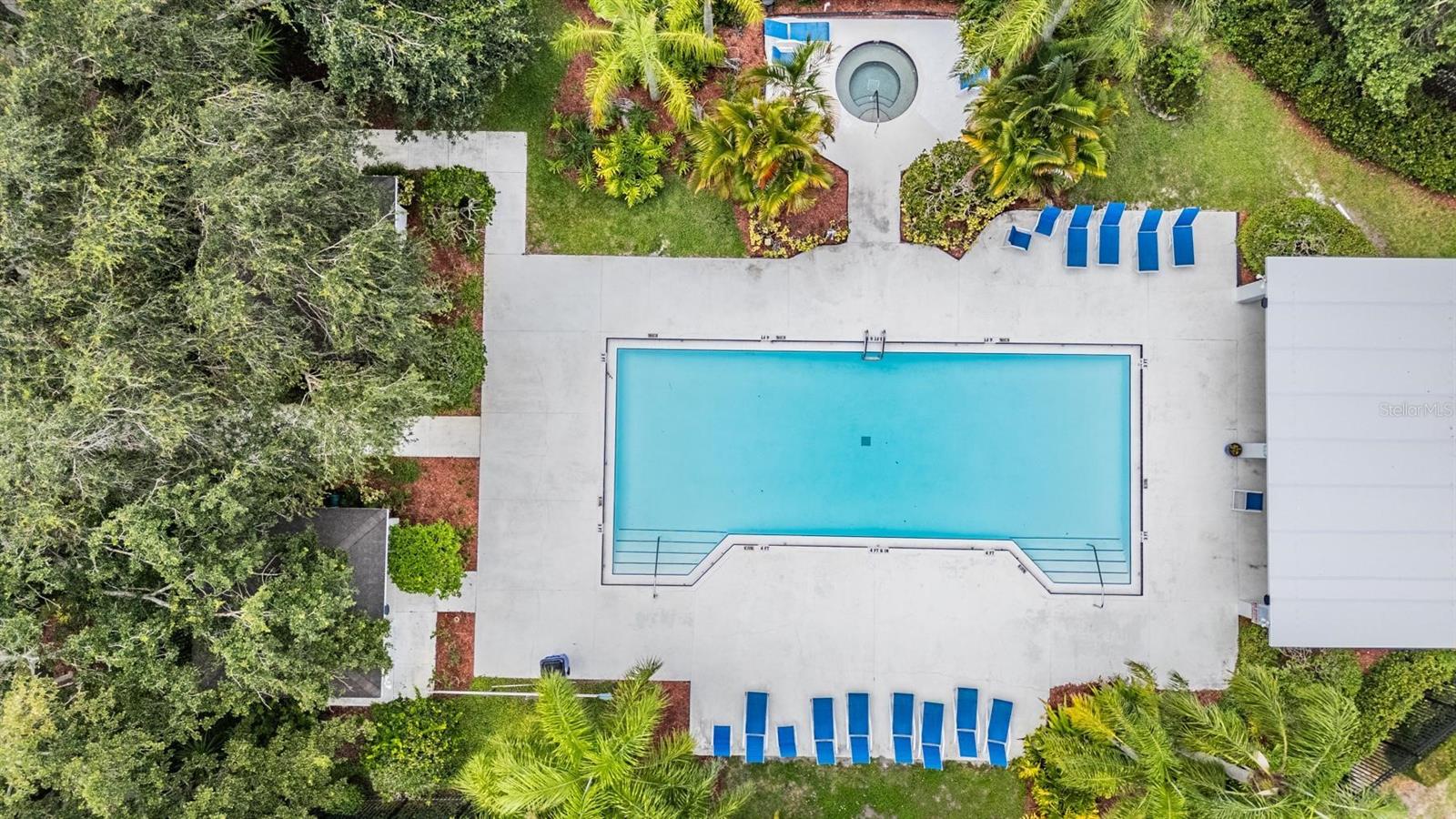 Community pool