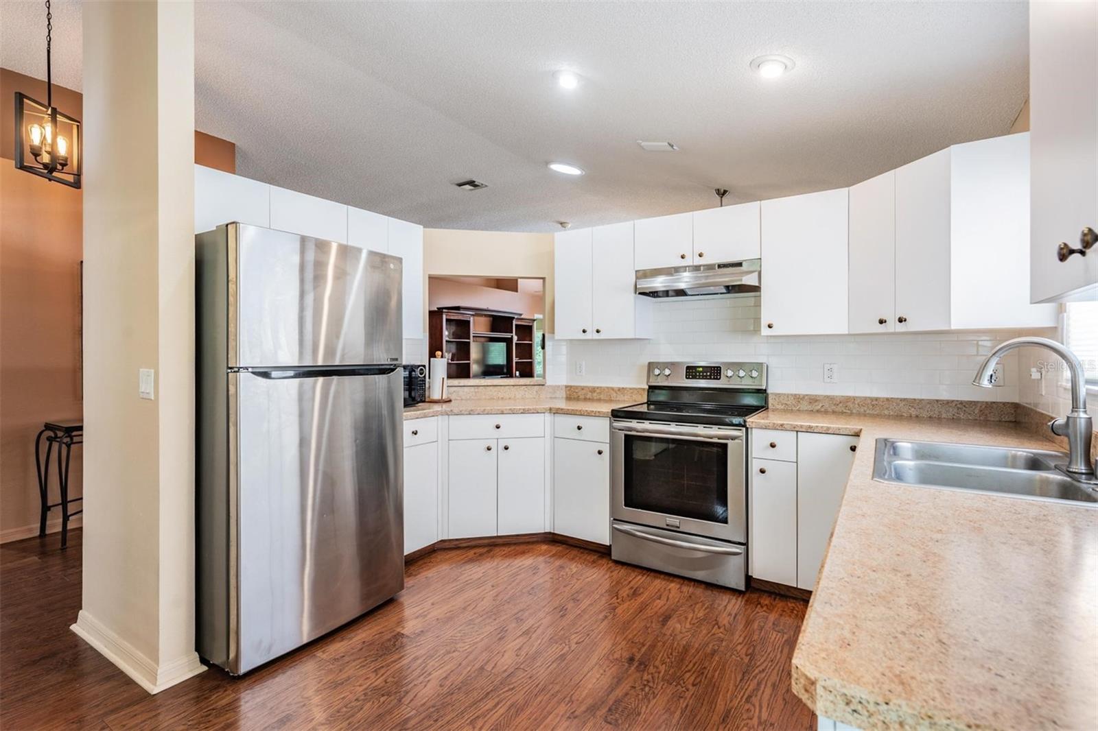 All stainless appliances