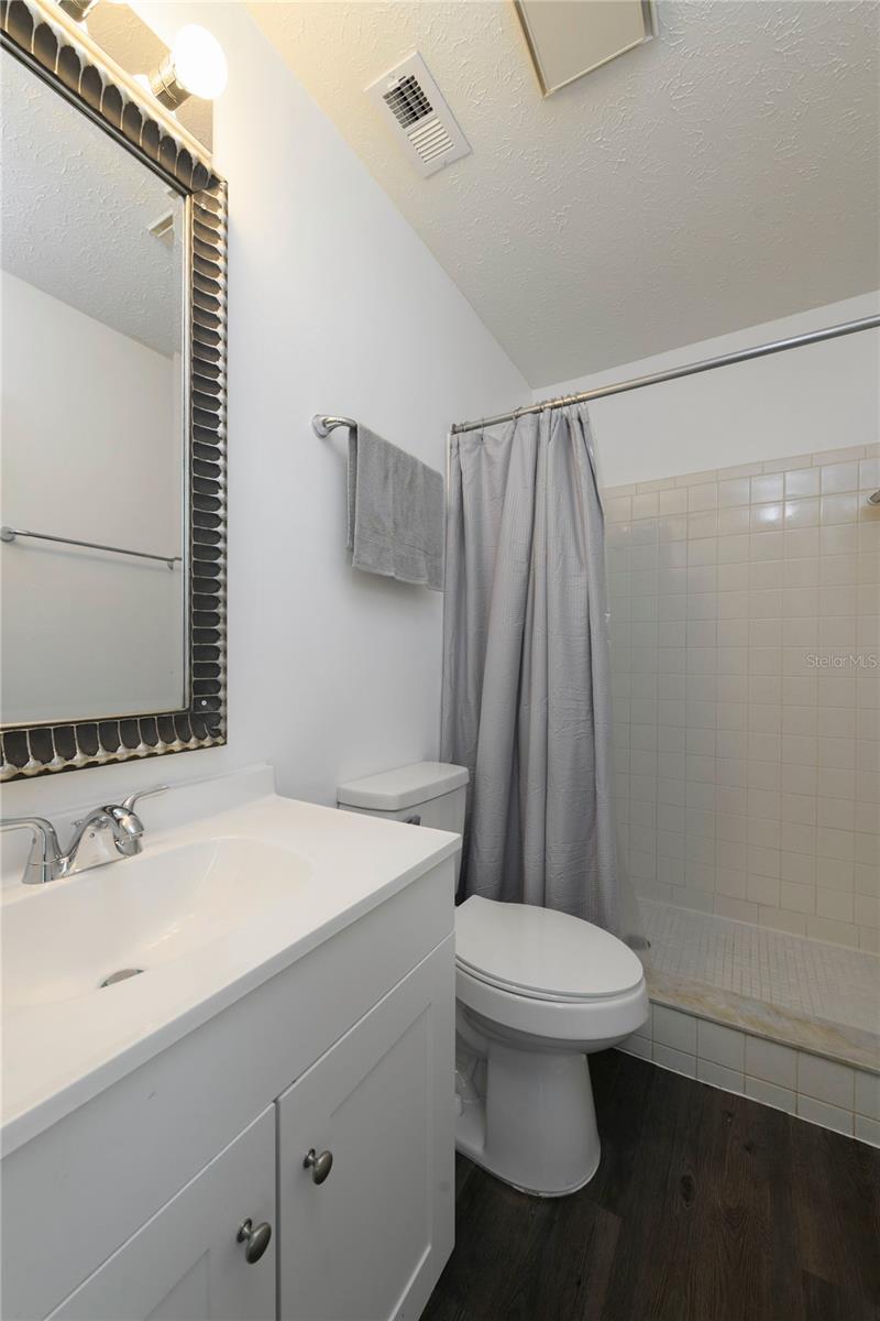 Primary En-Suite