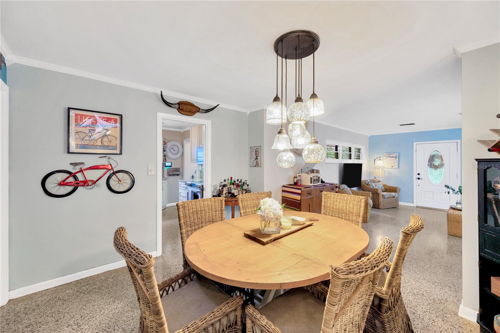 Plenty of Room For Dining With Friends!