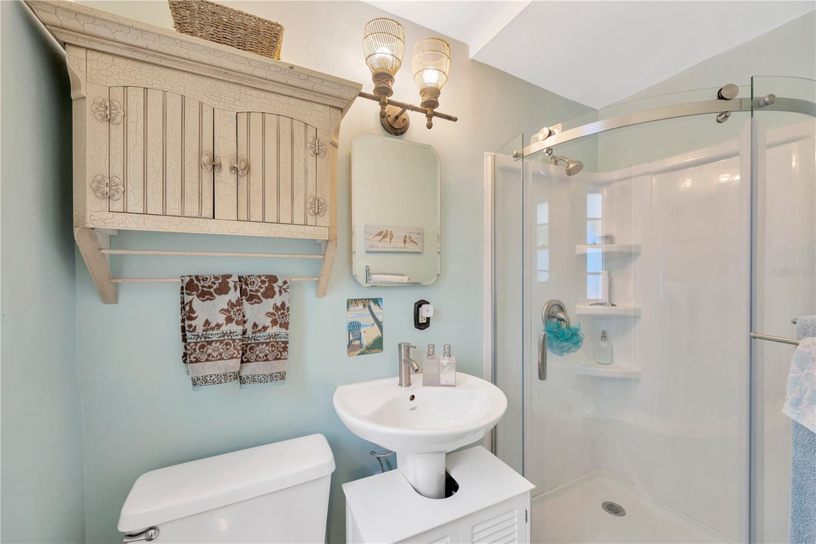 Full Bathroom #2