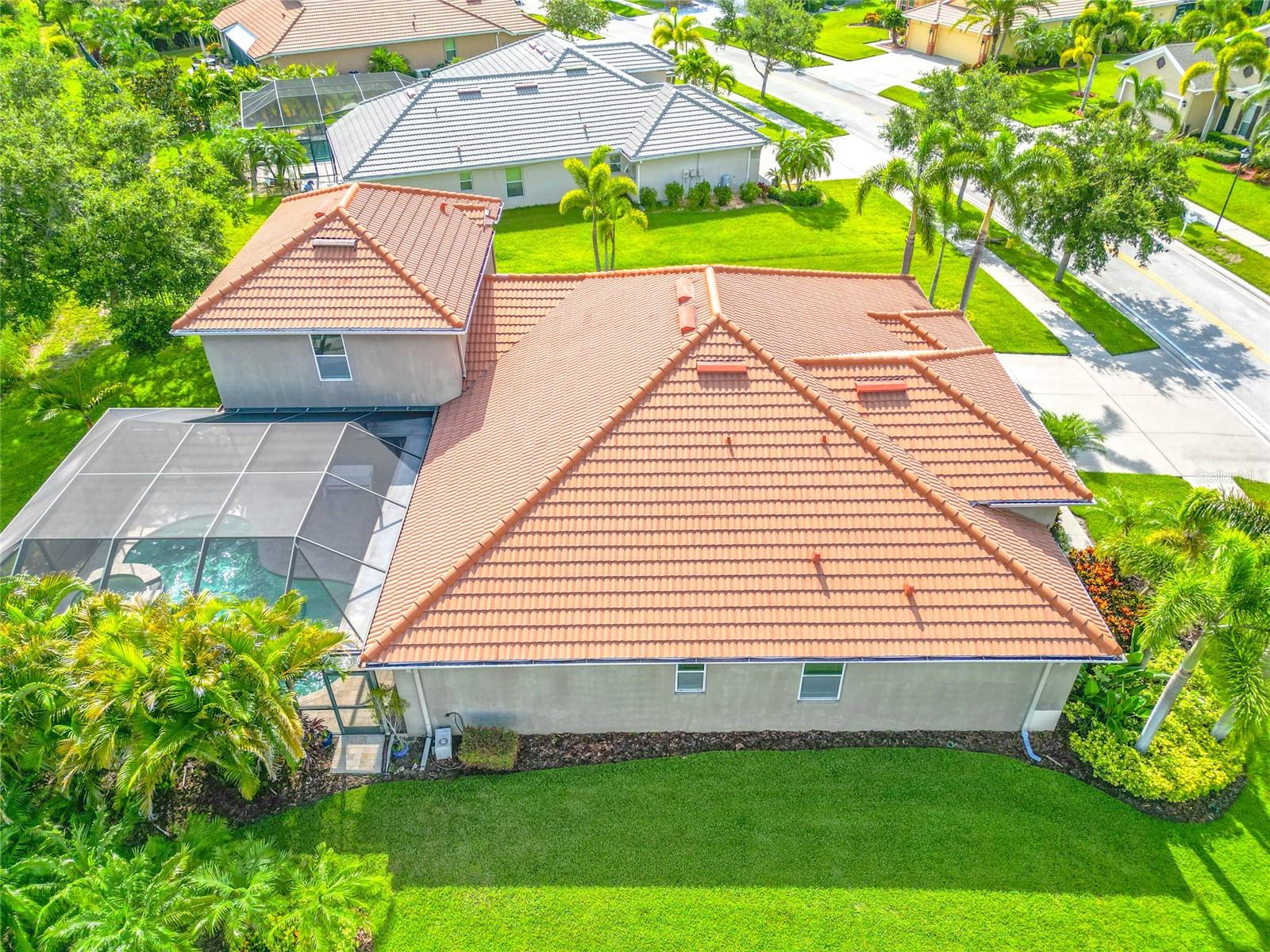 Harbour Isles has a large community pool, fishing piers, walking trails, clubhouse and playground.