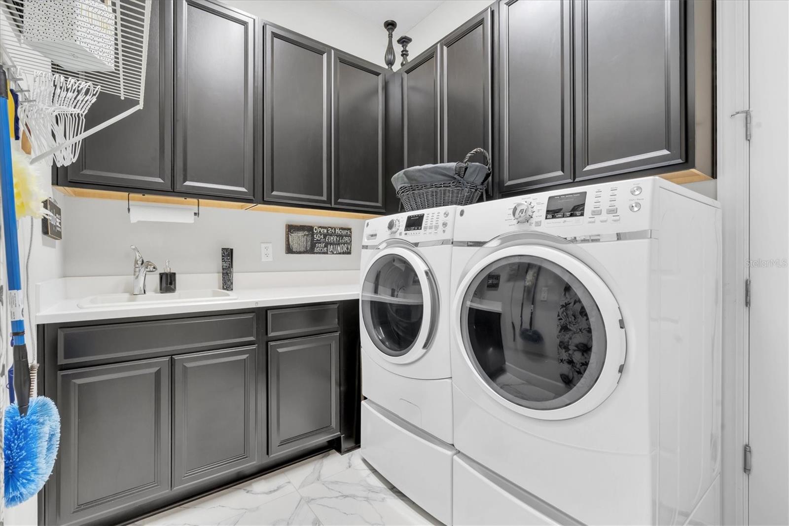 LAUNDRY