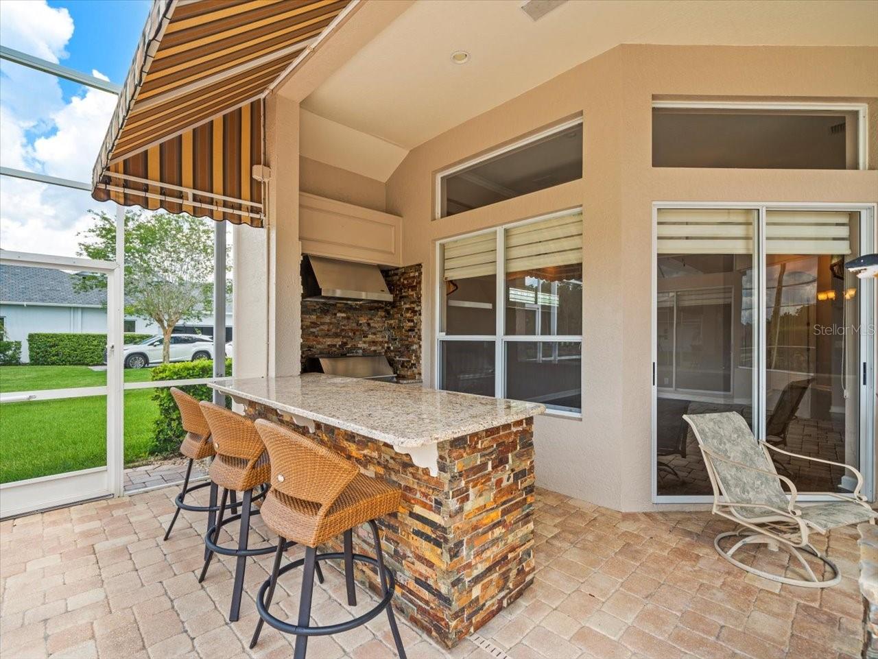 Outdoor Kitchen