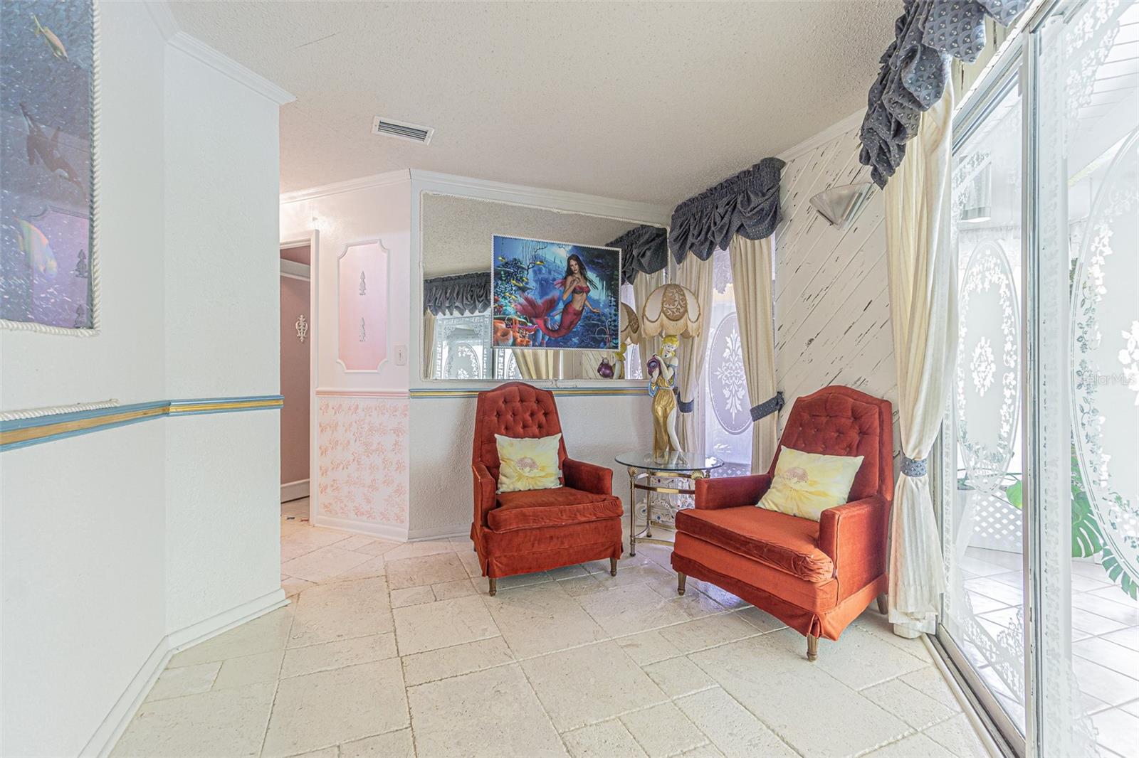 Sitting Area