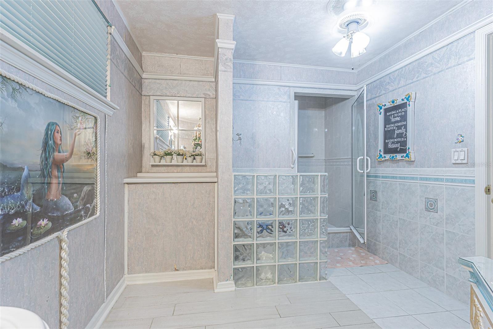 2nd Bathroom